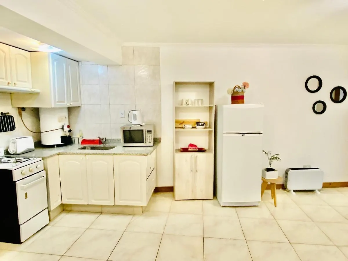 Mendoza Suites 3 -Parking Disponible- 0*,  Argentina